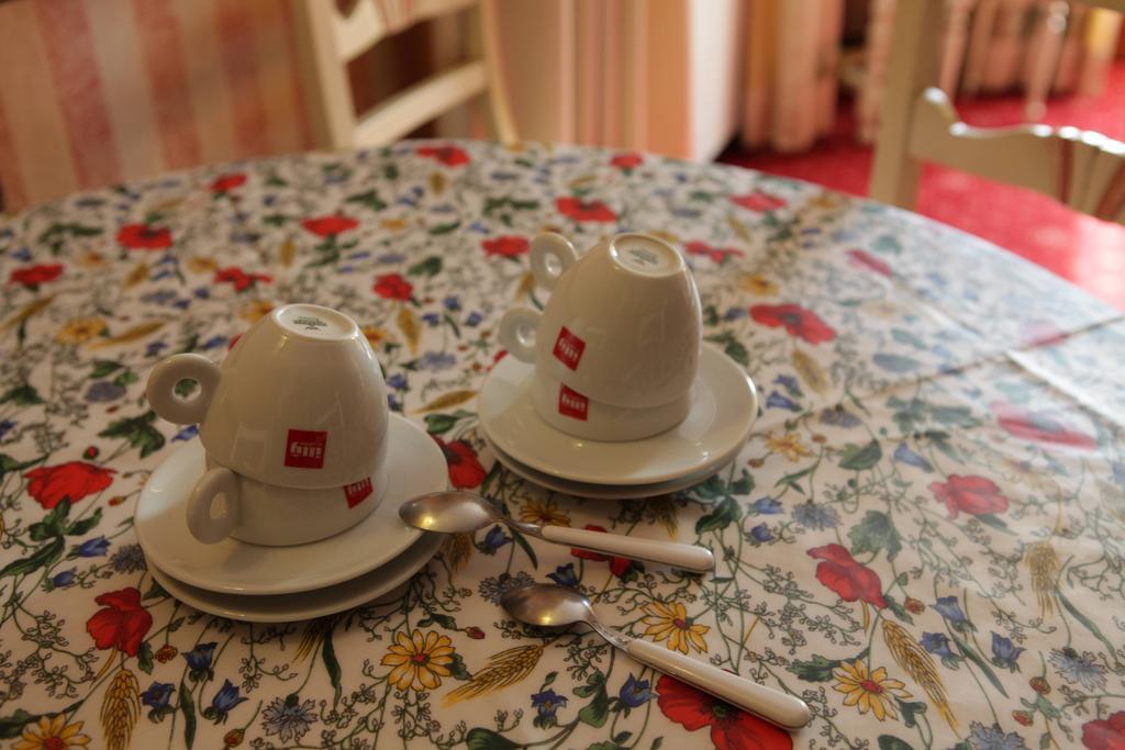 Hotel Petit Prince Antagnod Pokoj fotografie